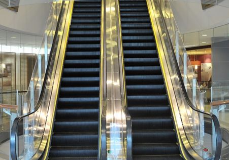 Elevator - Ratnashri Aluminium